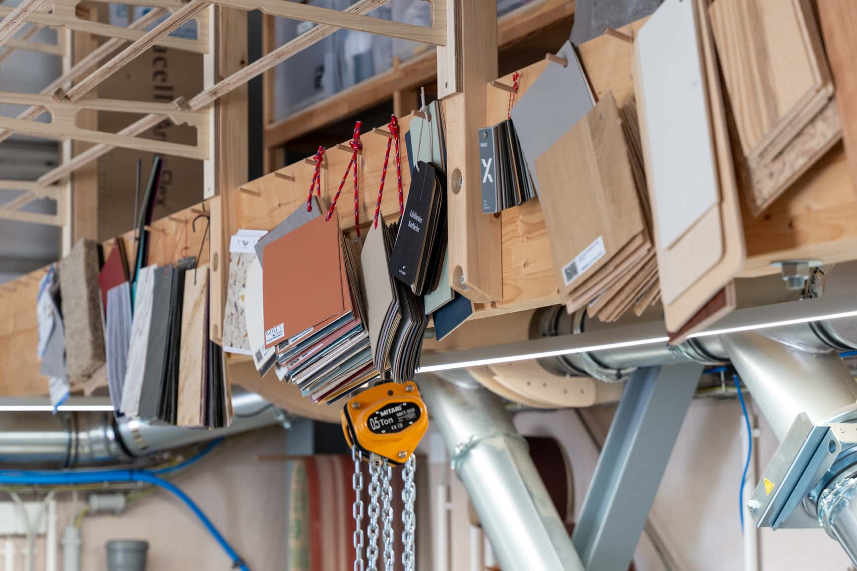 Materialproben in der Werkstatt